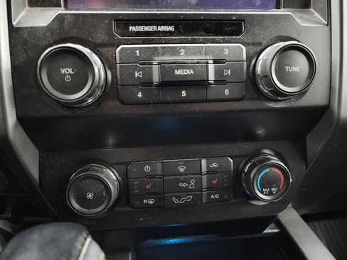 Used 2019 Ford F150 XLT w/ Equipment Group 302A Luxury image 43