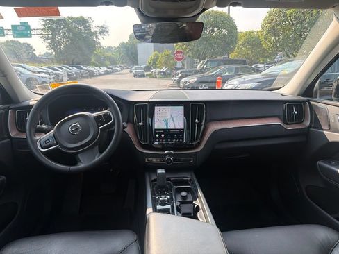 Certified 2023 Volvo XC60 B5 Plus w/ Climate Package AWD/4WD image 8