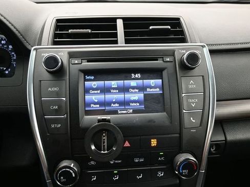 Used 2016 Toyota Camry LE image 13