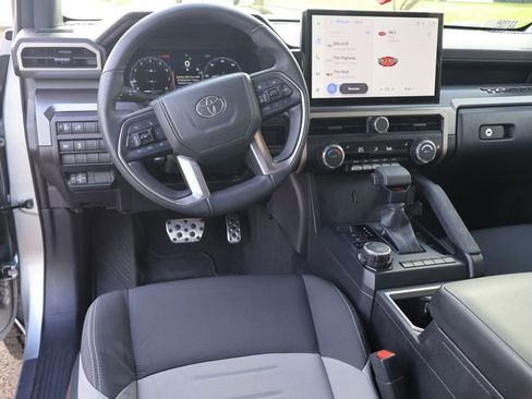 Used 2025 Toyota Tacoma TRD Sport image 22