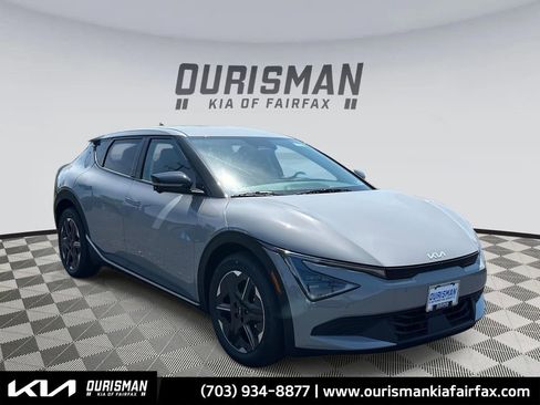 New 2025 Kia EV6 Light w/ Light LR Technology Package image 7