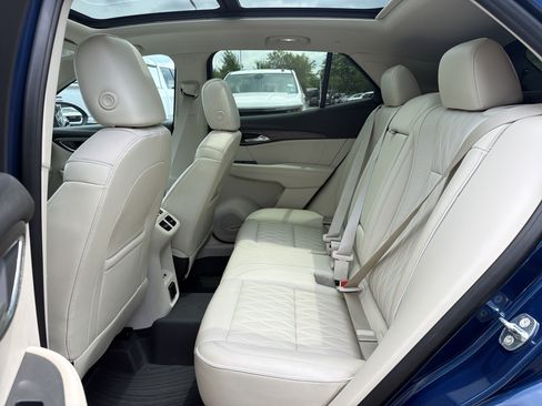 Used 2023 Buick Envision Avenir AWD/4WD image 31