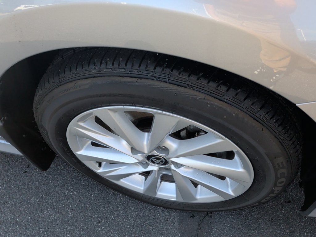Used 2024 Toyota Camry LE FWD image 10