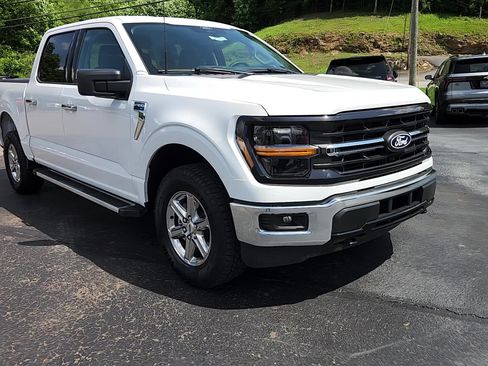Used 2025 Ford F150 XLT w/ Equipment Group 301A Standard AWD/4WD image 4