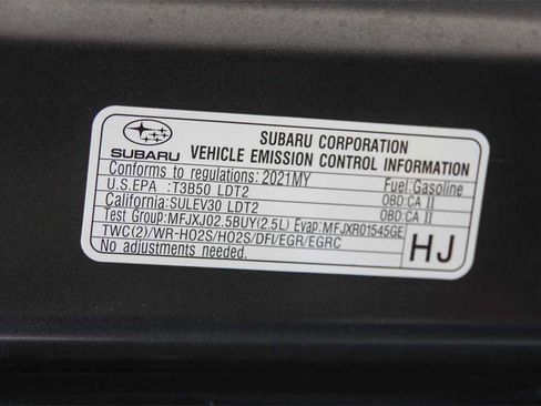 Used 2021 Subaru Forester Limited image 28