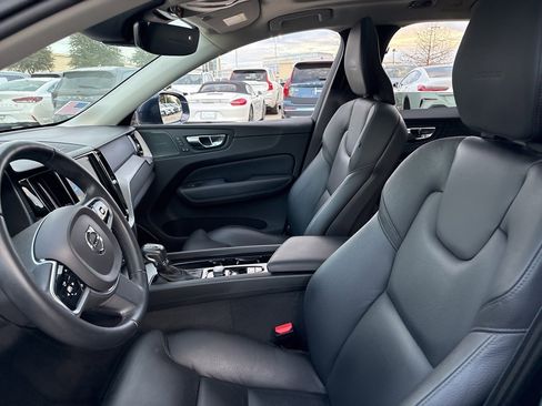 Used 2019 Volvo XC60 T6 Inscription image 16