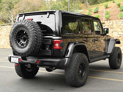 Used 2020 Jeep Wrangler Unlimited Rubicon w/ Dual Top Group AWD/4WD image 6