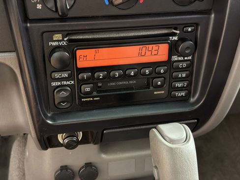 Used 2003 Toyota Tacoma PreRunner w/ Limited Pkg RWD image 17