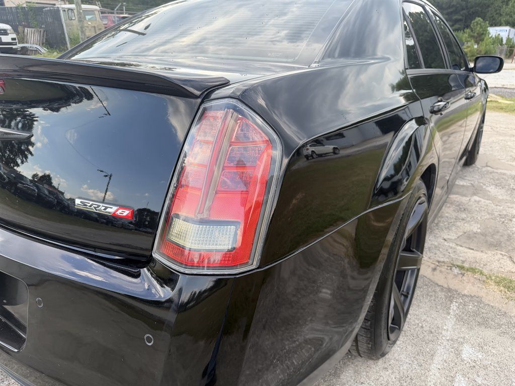 Used 2012 Chrysler 300 SRT8 w/ 19-Premium Speaker Group RWD image 23