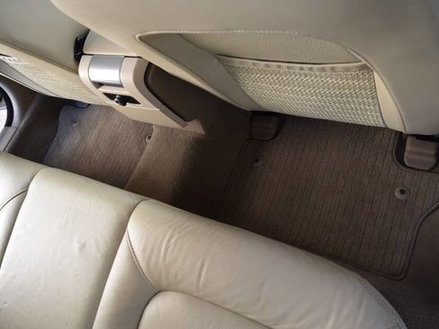 Used 2011 Volvo XC70 3.2 w/ Premium Pkg image 49