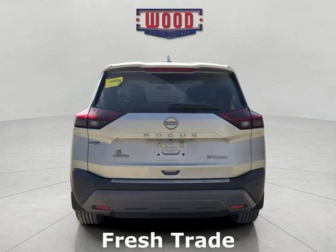Used 2022 Nissan Rogue SV image 5