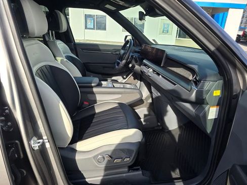 Certified 2024 Kia EV9 GT-Line image 13