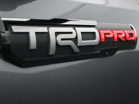 Used 2020 Toyota Tacoma TRD Pro AWD/4WD image 28