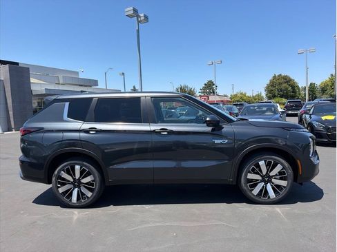 New 2026 Mitsubishi Outlander SE AWD/4WD image 4