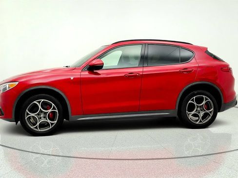 Used 2022 Alfa Romeo Stelvio Ti AWD/4WD image 8