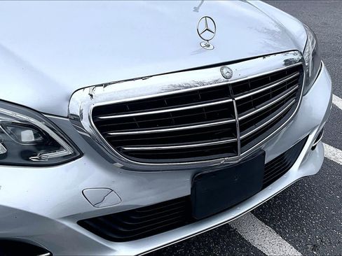 Used 2014 Mercedes-Benz E 350 Sedan image 29