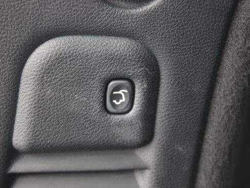 Used 2020 Dodge Durango R/T w/ Blacktop Package AWD/4WD image 28