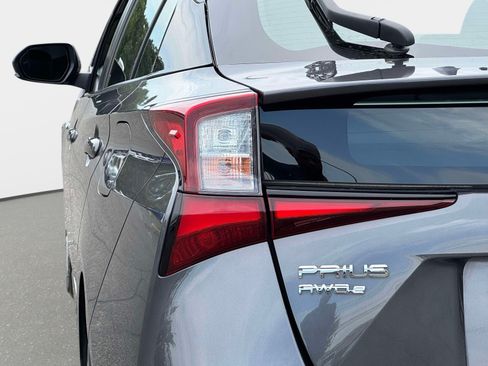 Certified 2022 Toyota Prius XLE AWD/4WD image 11