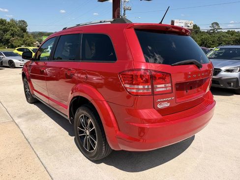 Used 2017 Dodge Journey SE w/ Flexible Seating Group FWD image 9