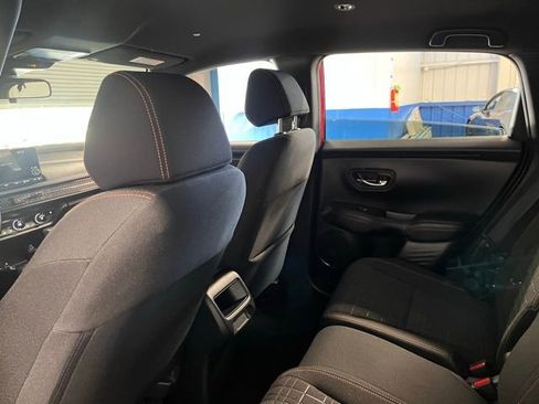 Used 2024 Honda HR-V Sport image 17