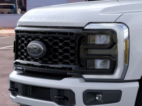 New 2026 Ford F250 XLT w/ XLT Premium Package AWD/4WD image 17