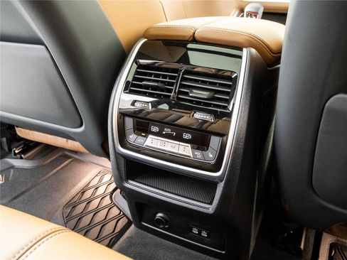 Used 2026 BMW X5 M Competition w/ Executive Package AWD/4WD image 19
