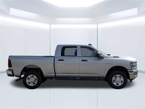 New 2026 RAM 2500 Tradesman AWD/4WD image 8