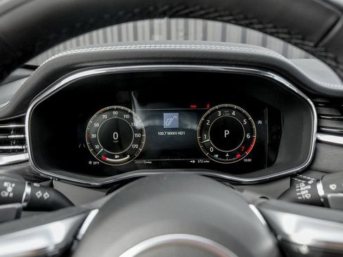 New 2026 Jaguar F-PACE R-Dynamic S image 12