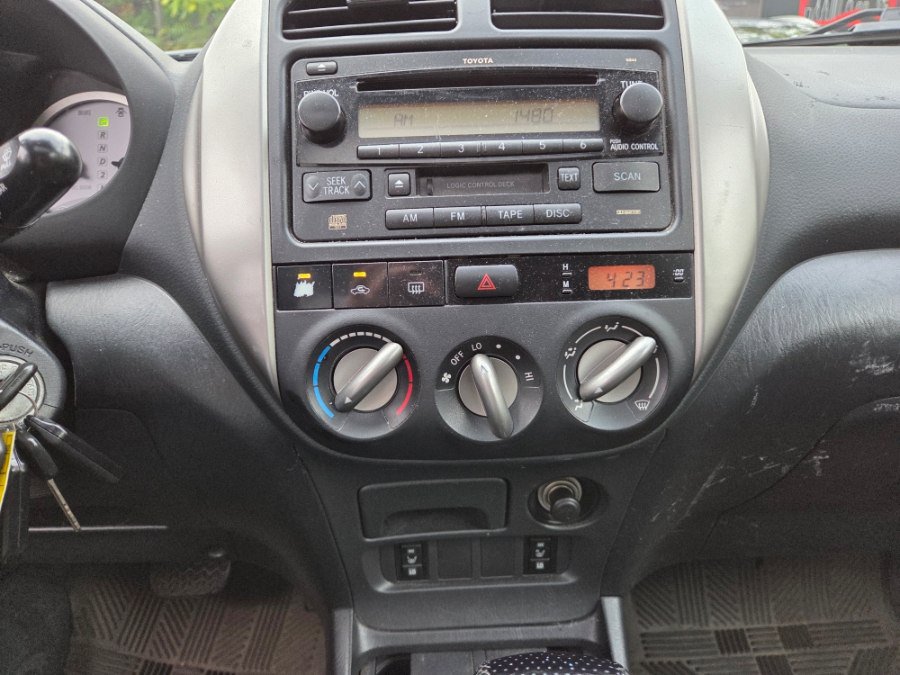 Used 2005 Toyota RAV4 4WD image 7