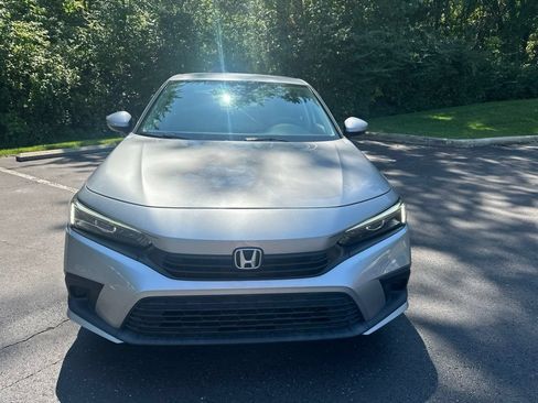 Used 2022 Honda Civic LX image 2