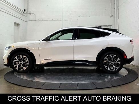 Used 2021 Ford Mustang Mach-E Premium image 5