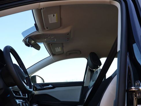 New 2026 Volkswagen Taos S image 38