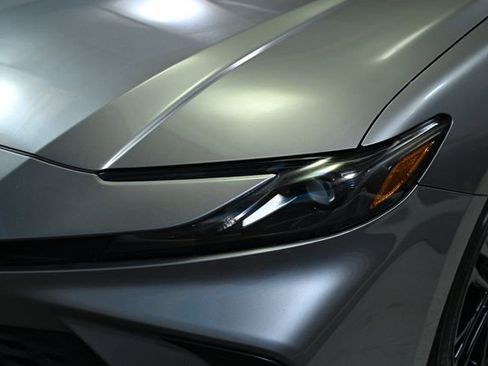 Used 2025 Toyota Camry SE image 17