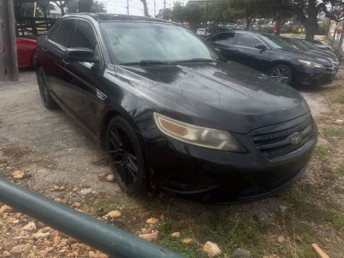 Used 2010 Ford Taurus Limited image 1