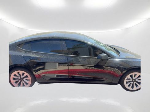 Used 2023 Tesla Model 3 Standard Range RWD image 4