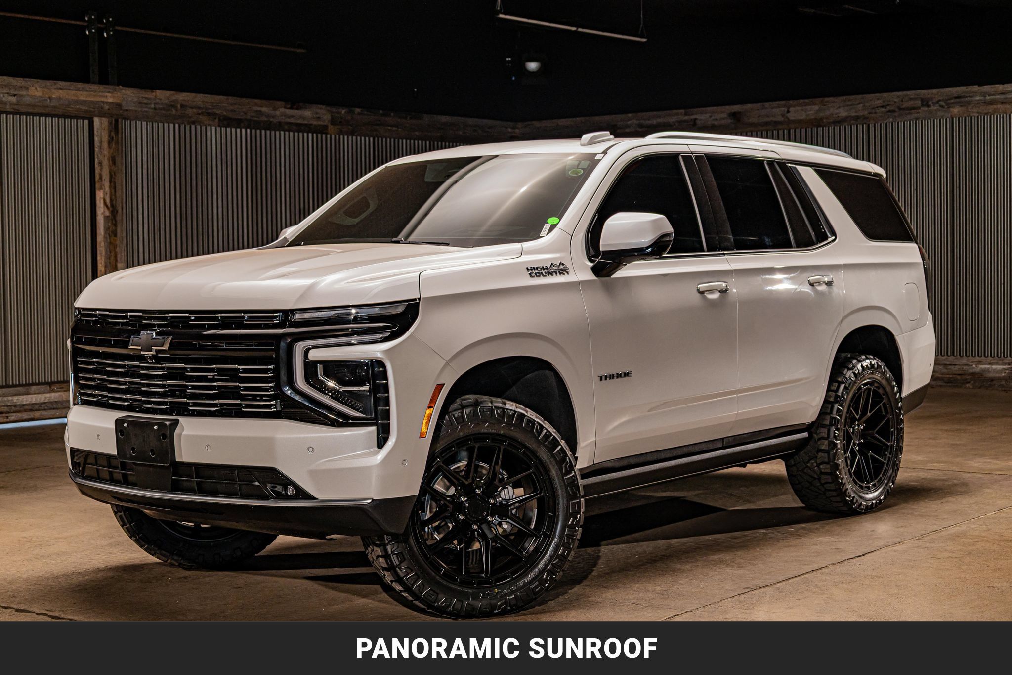 Used 2025 Chevrolet Tahoe High Country AWD/4WD image 5