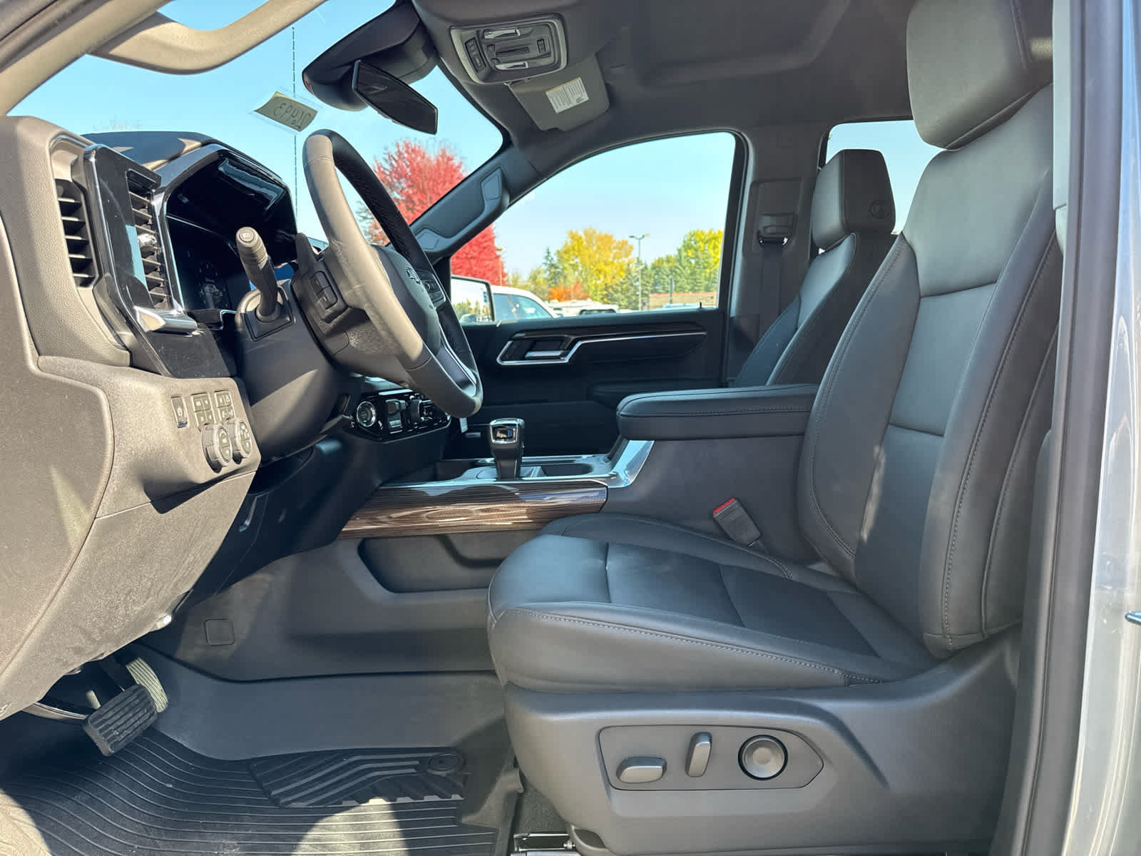 New 2026 Chevrolet Silverado 1500 RST AWD/4WD image 17