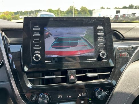 Used 2023 Toyota Camry SE FWD image 8