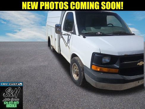 Used 2004 Chevrolet Express 3500 RWD image 1