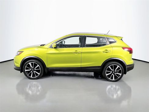 Used 2017 Nissan Rogue Sport SL w/ SL Premium Package image 8