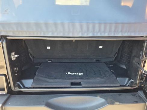 Used 2014 Jeep Wrangler Sport AWD/4WD image 12