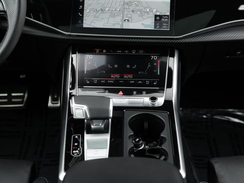 Certified 2024 Audi RS Q8 w/ Black Optic Package AWD/4WD image 13