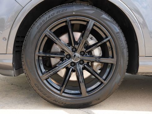 Used 2020 Audi Q7 3.0T Premium Plus AWD/4WD image 30