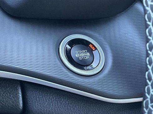 New 2025 Jeep Grand Cherokee L Altitude image 35