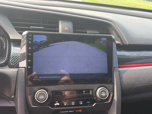 Used 2018 Honda Civic Sport image 17