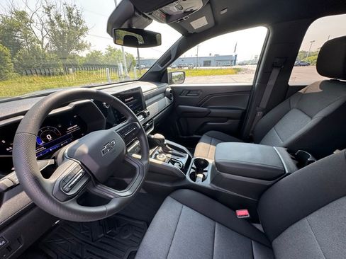 Used 2025 Chevrolet Colorado Trail Boss image 17