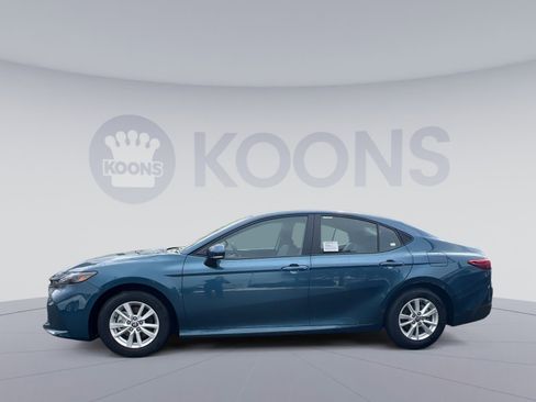 New 2026 Toyota Camry LE image 2