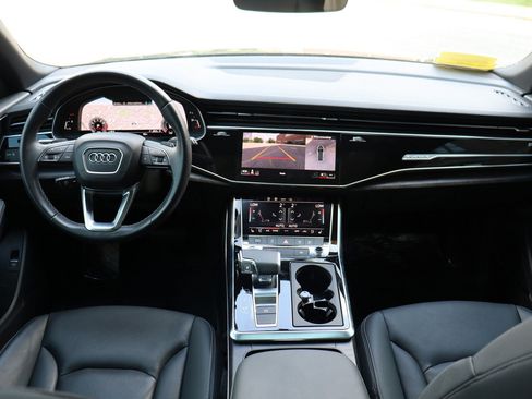 Used 2023 Audi Q8 Premium Plus AWD/4WD image 9