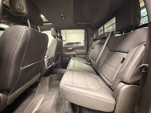 Used 2023 Chevrolet Silverado 3500 High Country image 24