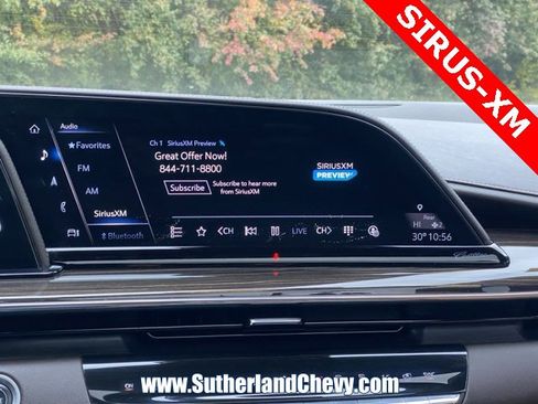 Used 2021 Cadillac Escalade Premium Luxury w/ LPO, Illumination Package image 29